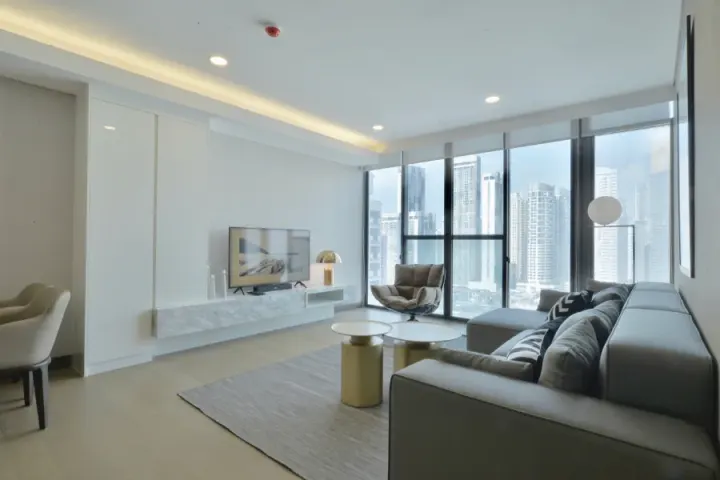 Property photos for Siamese Exclusive Queens