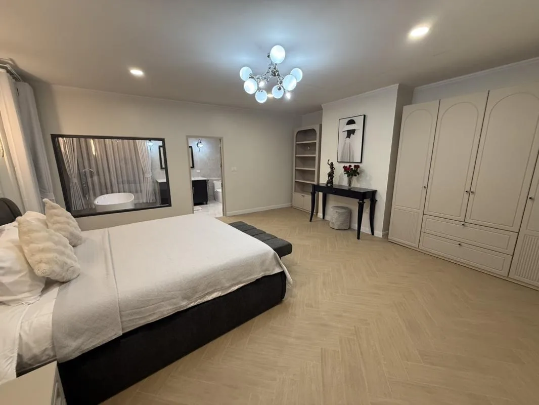Property photos for Sun Palm Village