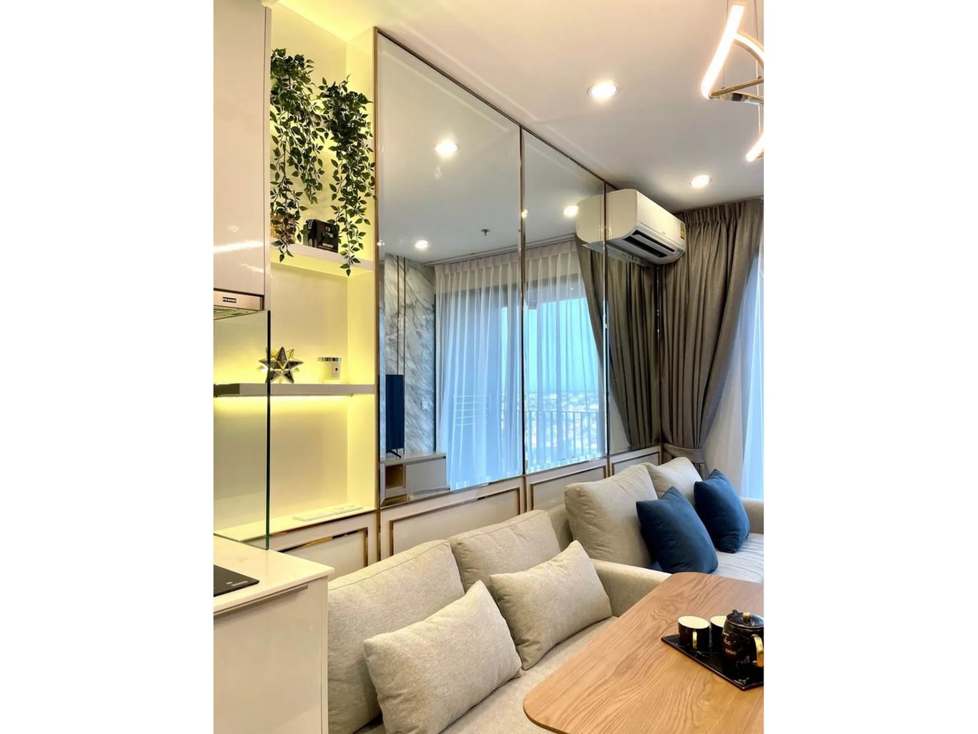 Property photos for IDEO Mobi Sukhumvit 66