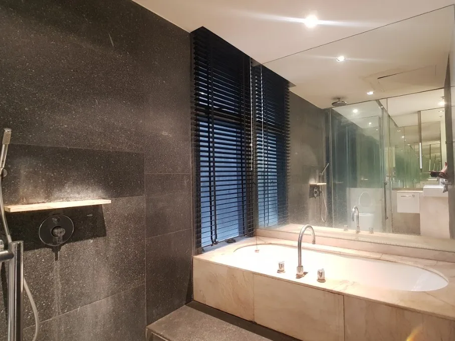 Property photos for The Met