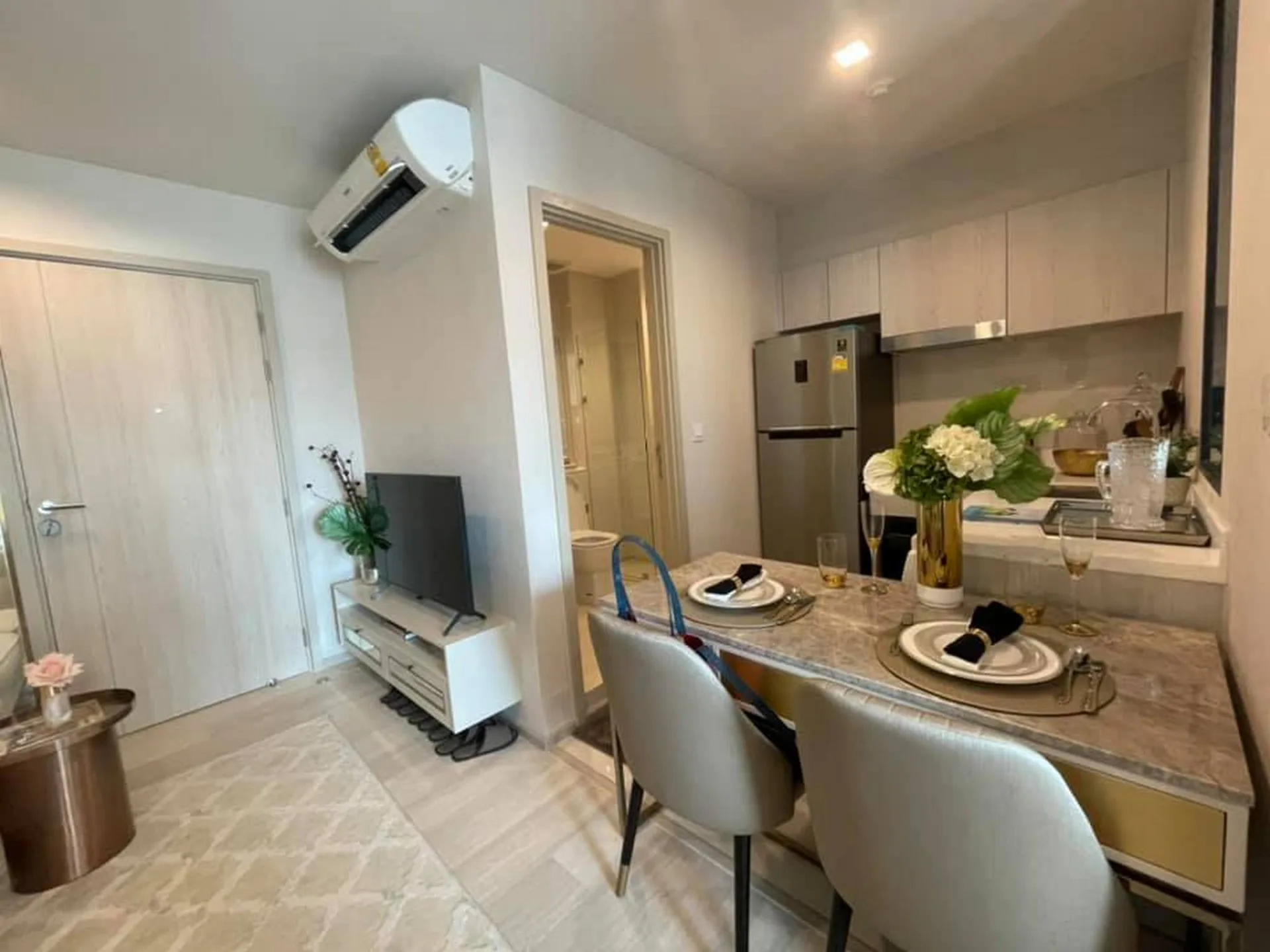 Property photos for Life One Wireless