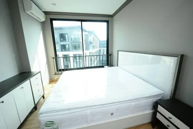 Property photos for The Reserve - Kasemsan 3