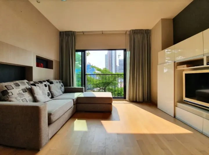 Property photos for Noble Reveal