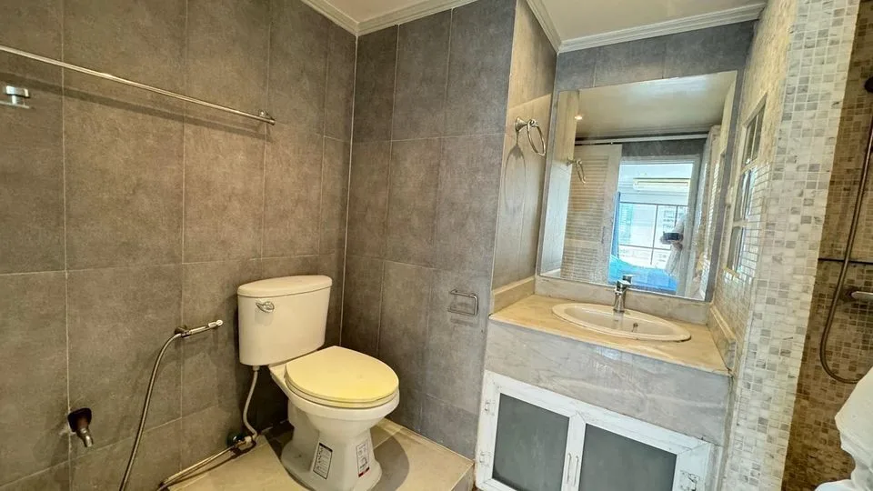 Property photos for Saranjai Mansion