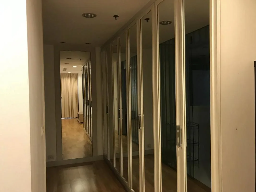 Property photos for The Royal Place 1