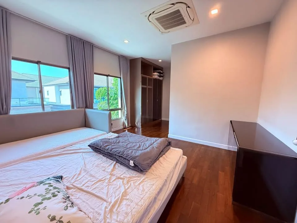 Property photos for Grand Bangkok Boulevard Srinakarin
