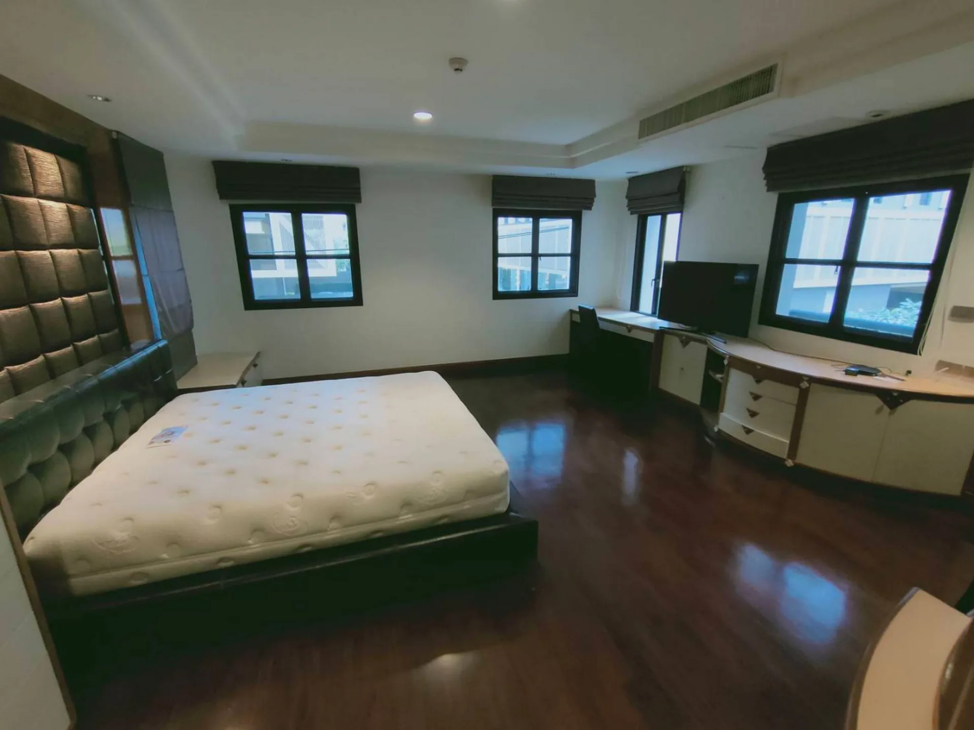 Property photos for Tonson Court