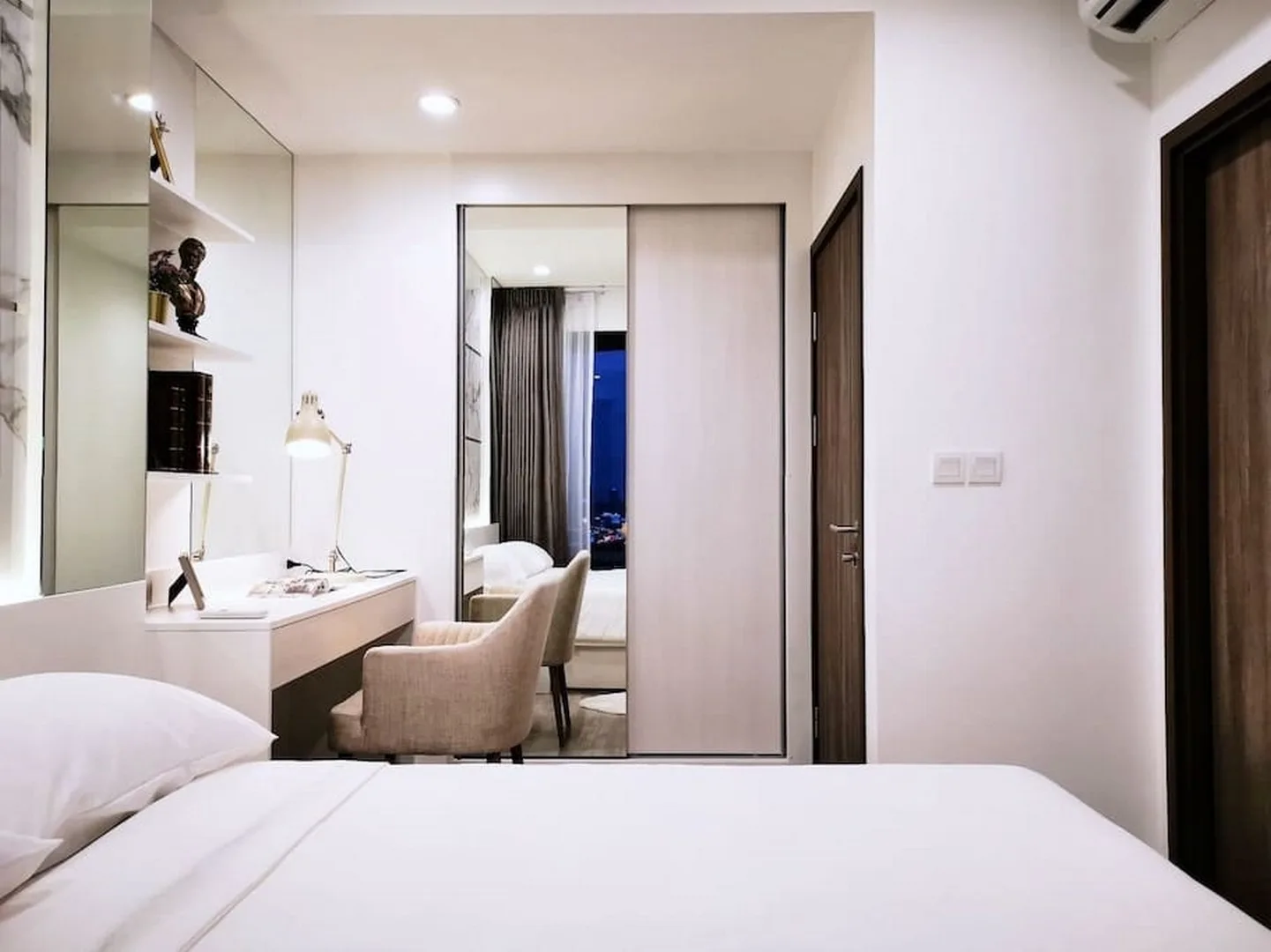 Property photos for Ideo Mobi Asoke