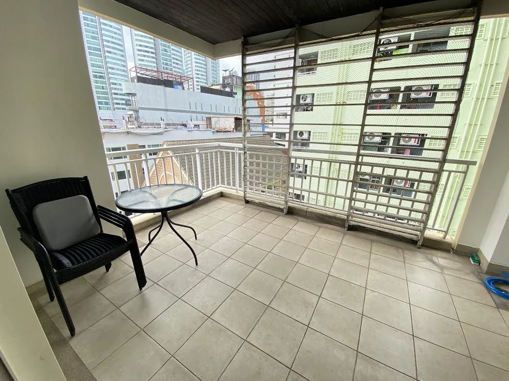 Property photos for Wilshire