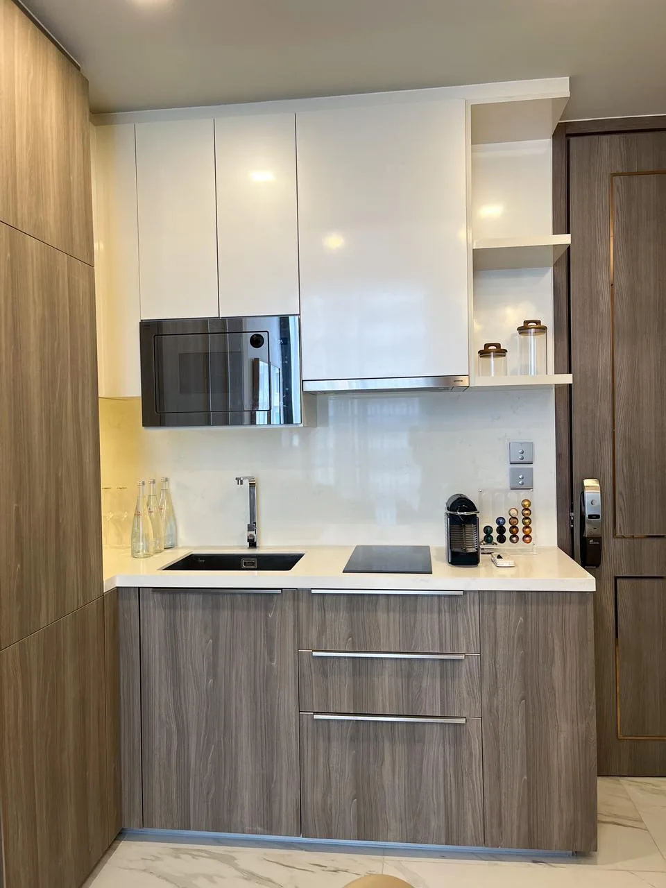 Property photos for Celes Asoke