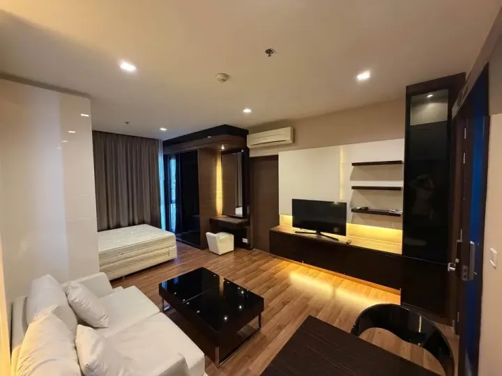 Property photos for Ivy Ampio