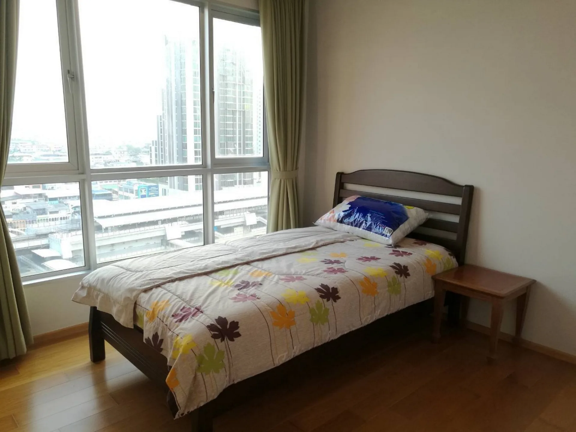 Property photos for Hive Taksin