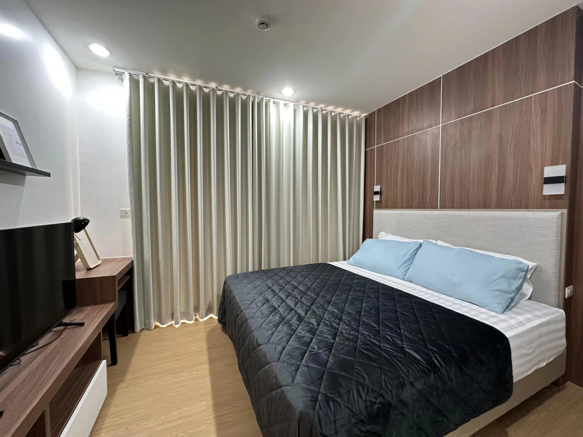 Property photos for 6th Avenue Sukhumvit 15