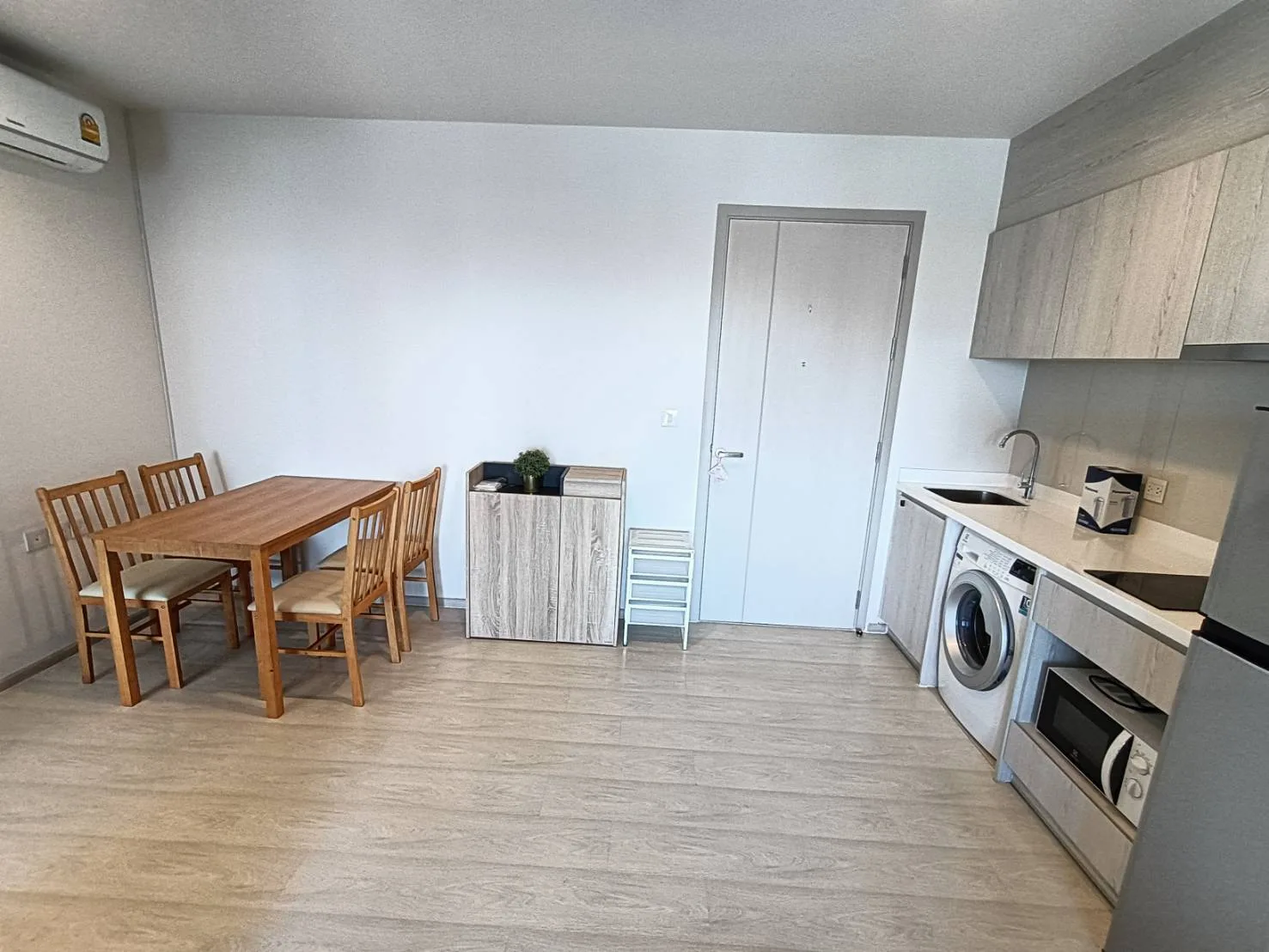Property photos for Life Sukhumvit 48