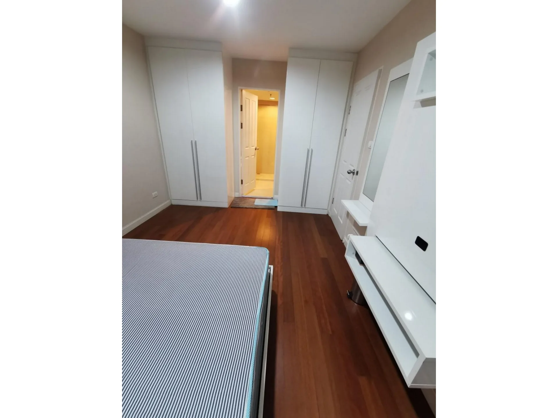 Property photos for Belle Grand Rama 9