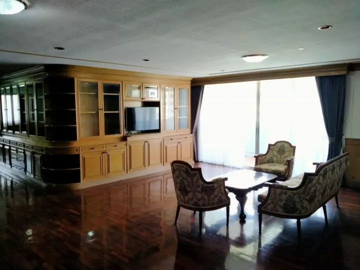 Property photos for D.S. Tower 1 Sukhumvit 33