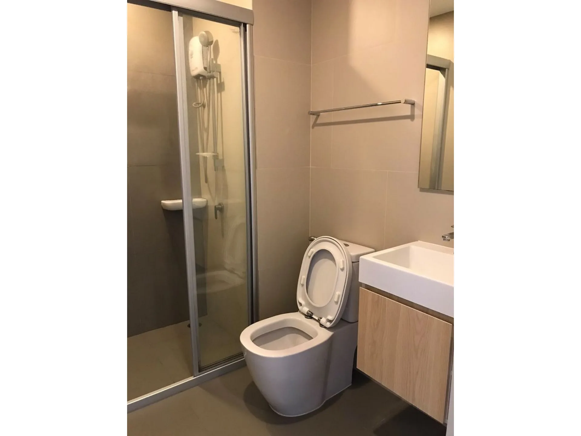 Property photos for Lumpini Suite Phetchaburi - Makkasan