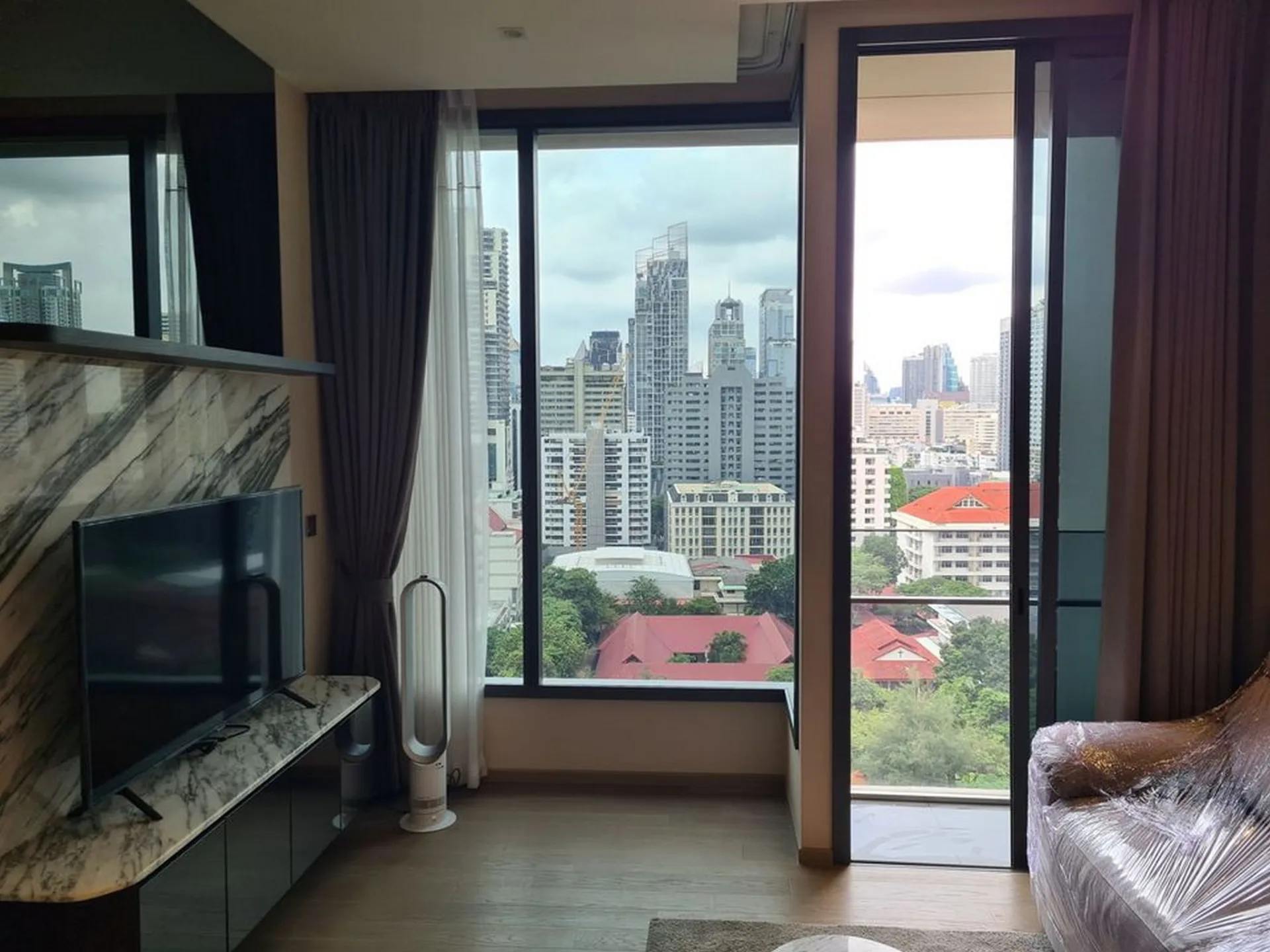Property photos for The Esse Asoke