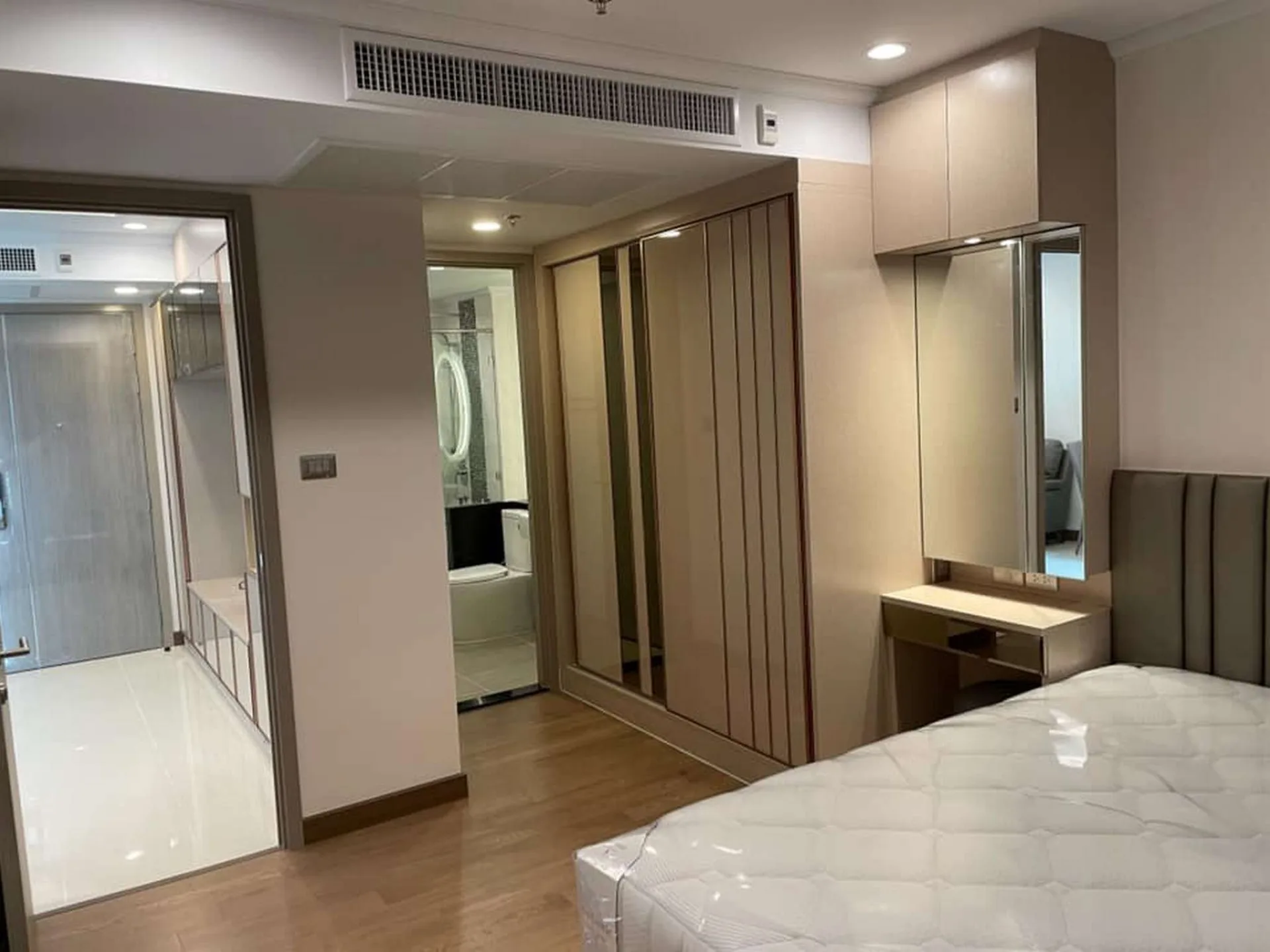 Property photos for Supalai Oriental Sukhumvit 39