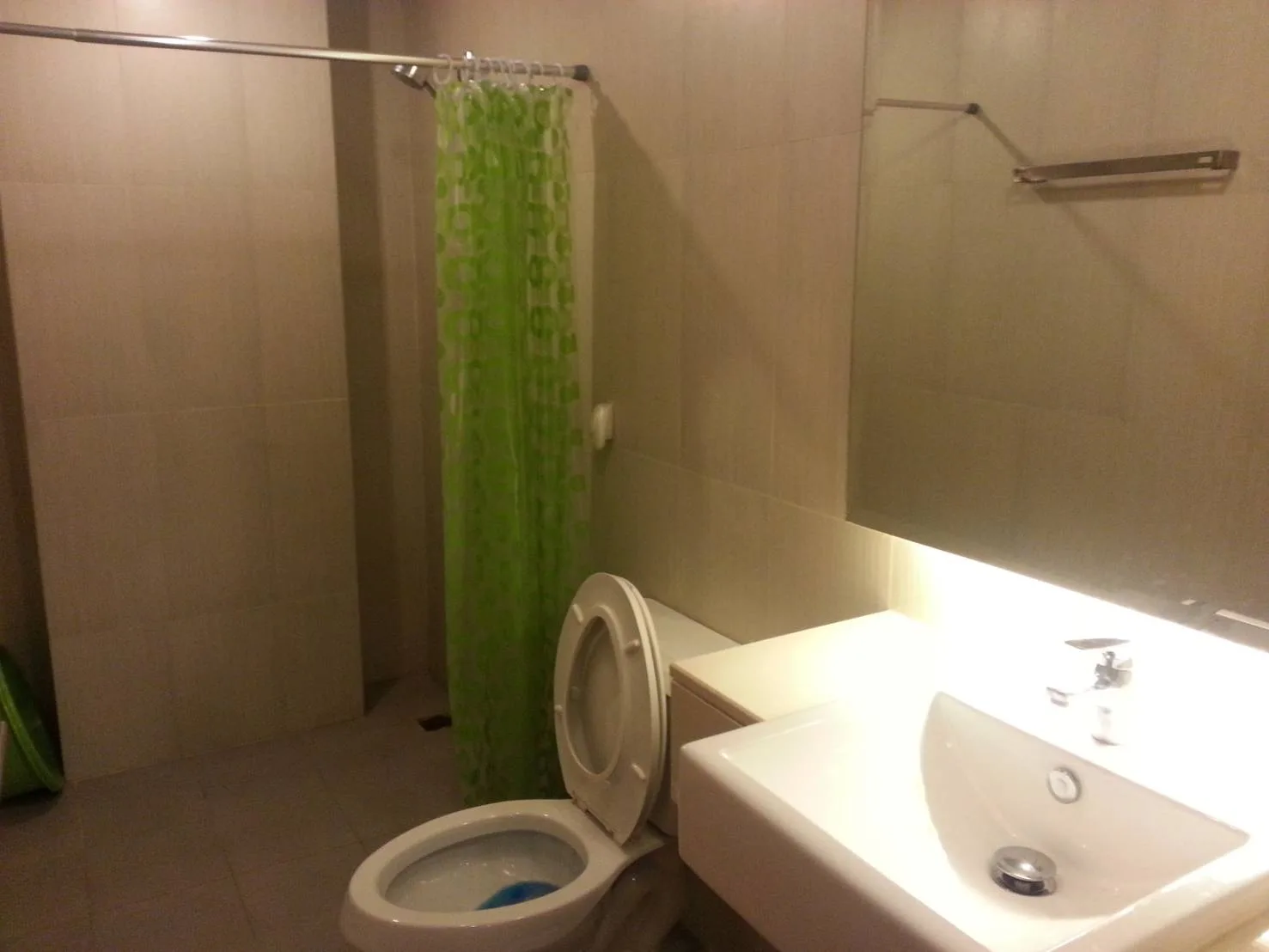 Property photos for Zenith Place Sukhumvit 42