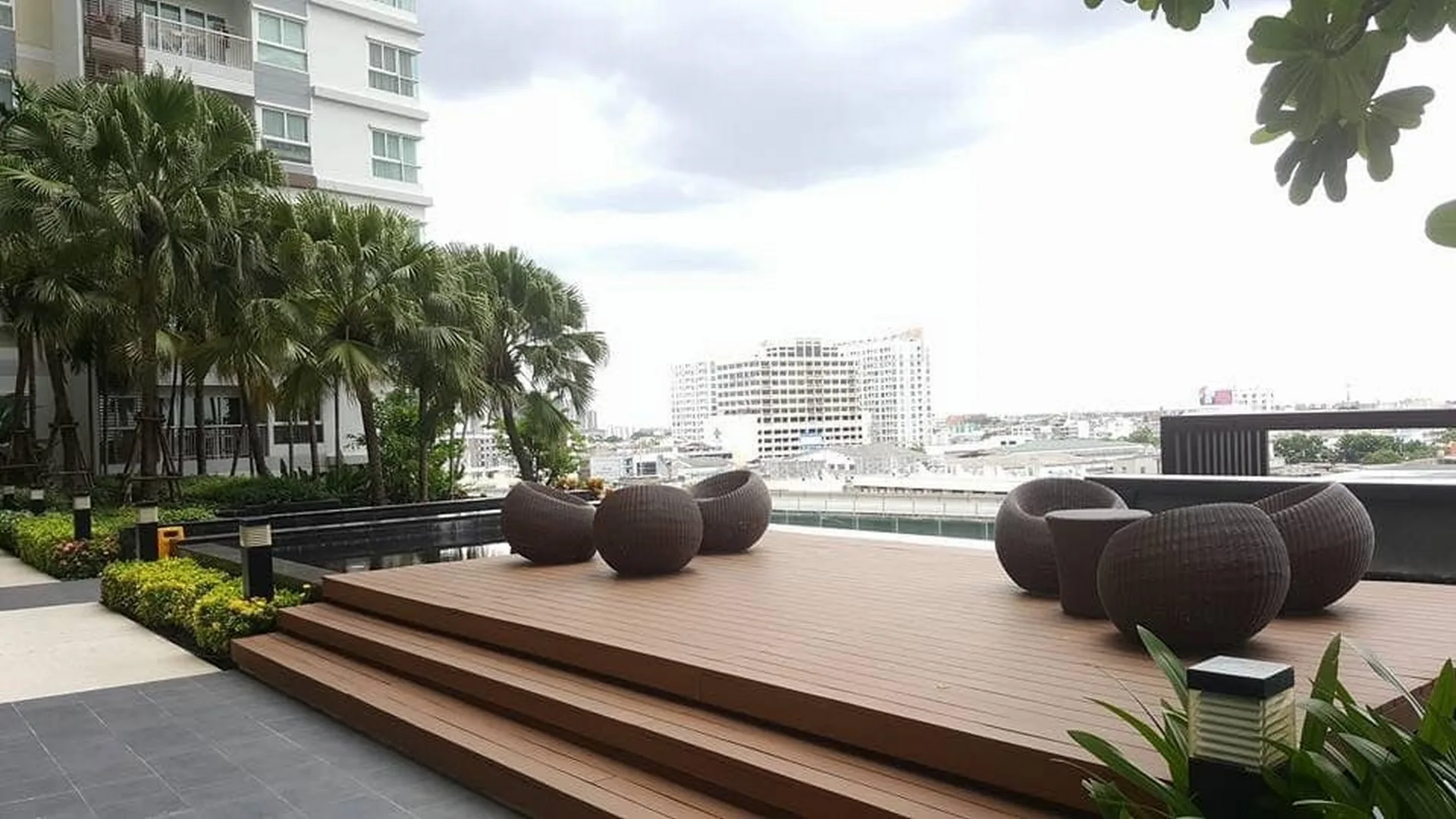 Property photos for The Parkland Grand Taksin